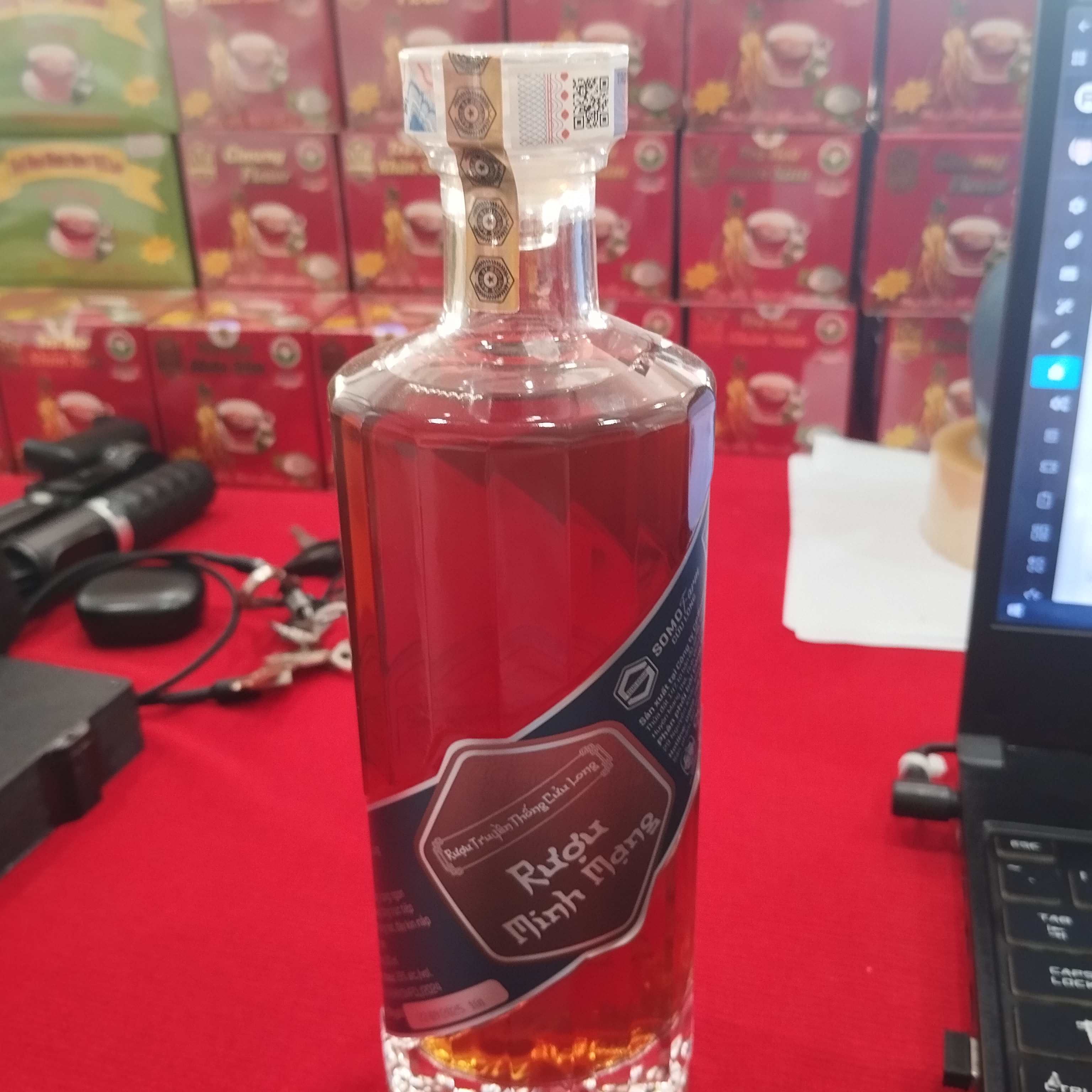 Rượu Minh Mạng 500ml
